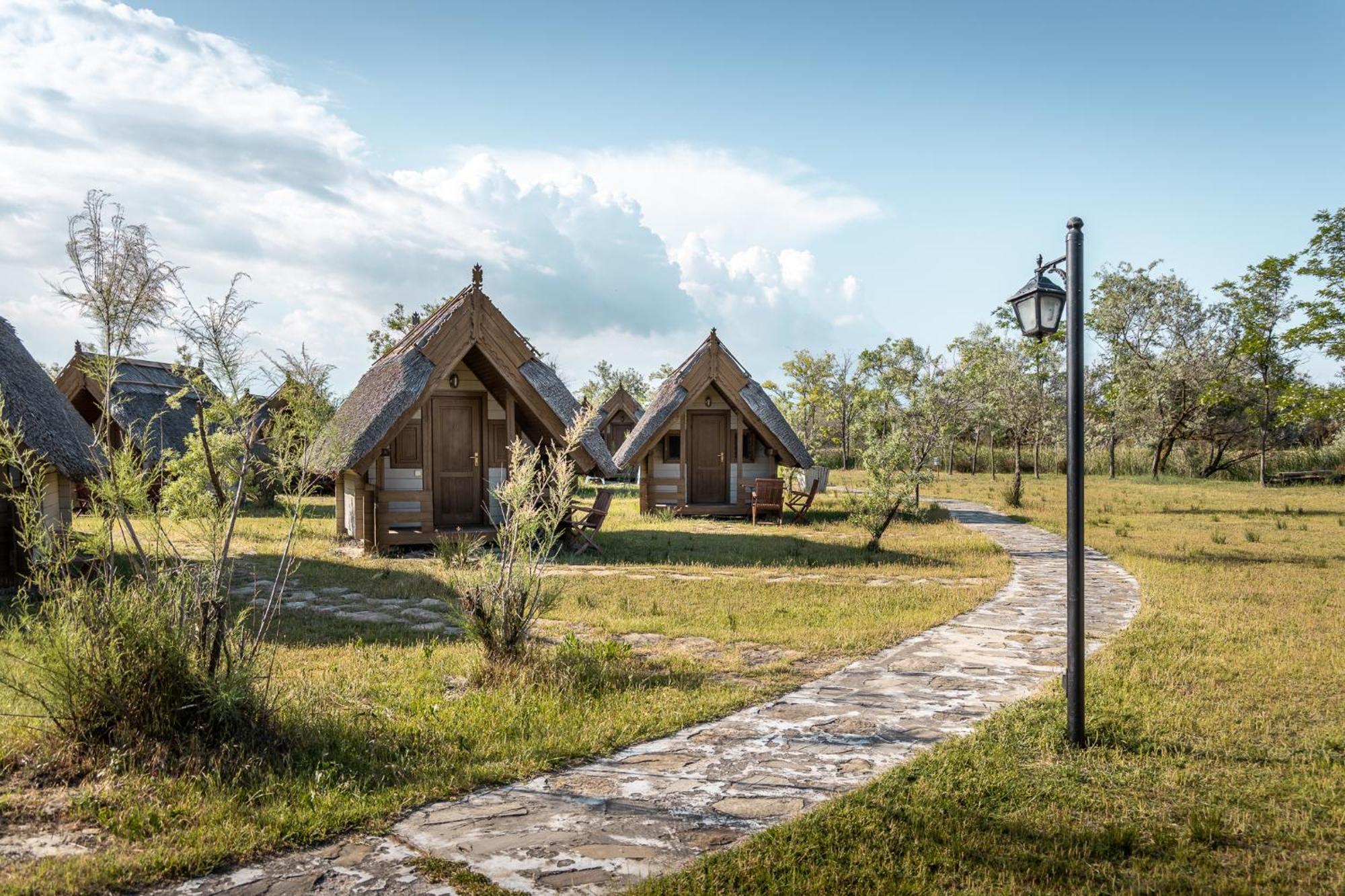 Dolphin Camping Sfântu Gheorghe Exterior foto